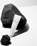 SKIN1004 Madagascar Centella Tone Brightening Cleansing Gel Foam, 125 ml - Image 2